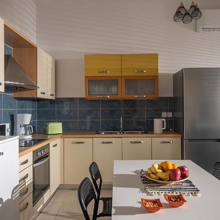 Beachfront Green Apt-Ligaria Beach Eksteriør bilde