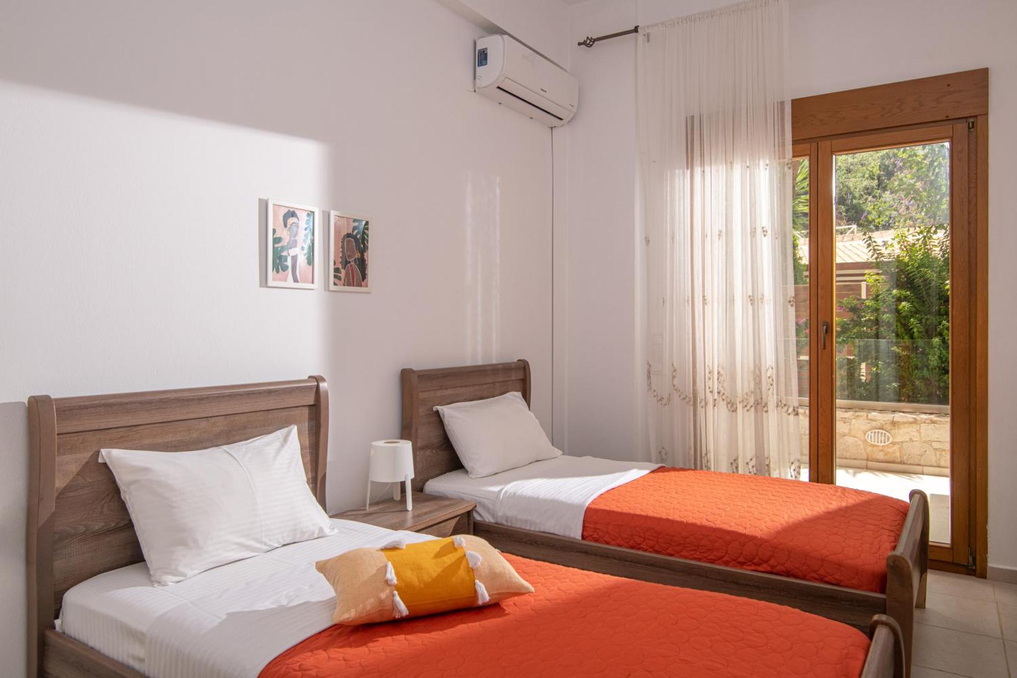 Beachfront Green Apt-Ligaria Beach Eksteriør bilde